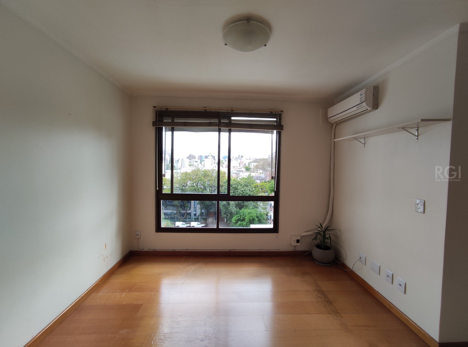 Apartamento à venda com 2 quartos, 67m² - Foto 3