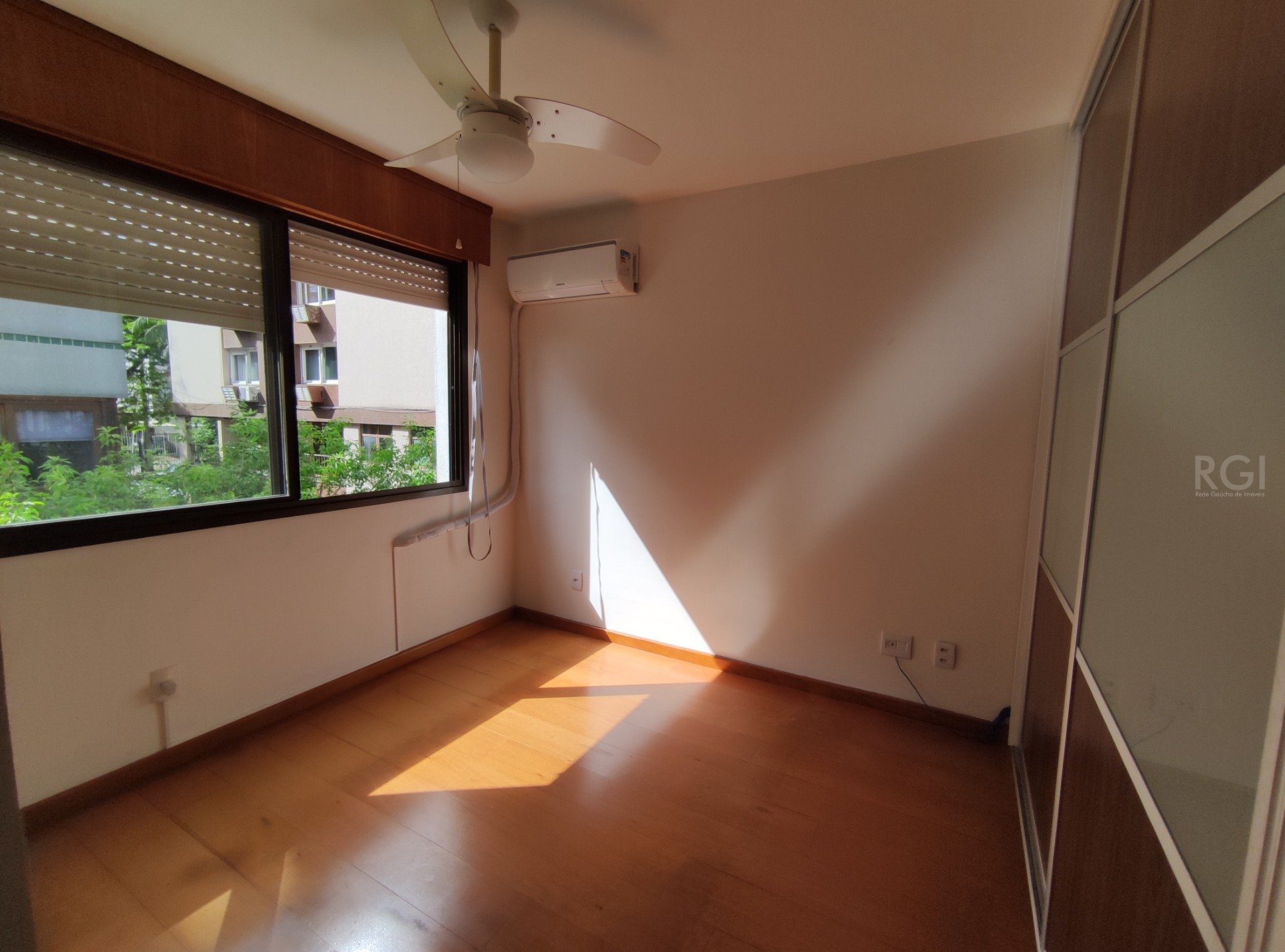 Apartamento à venda com 2 quartos, 67m² - Foto 7