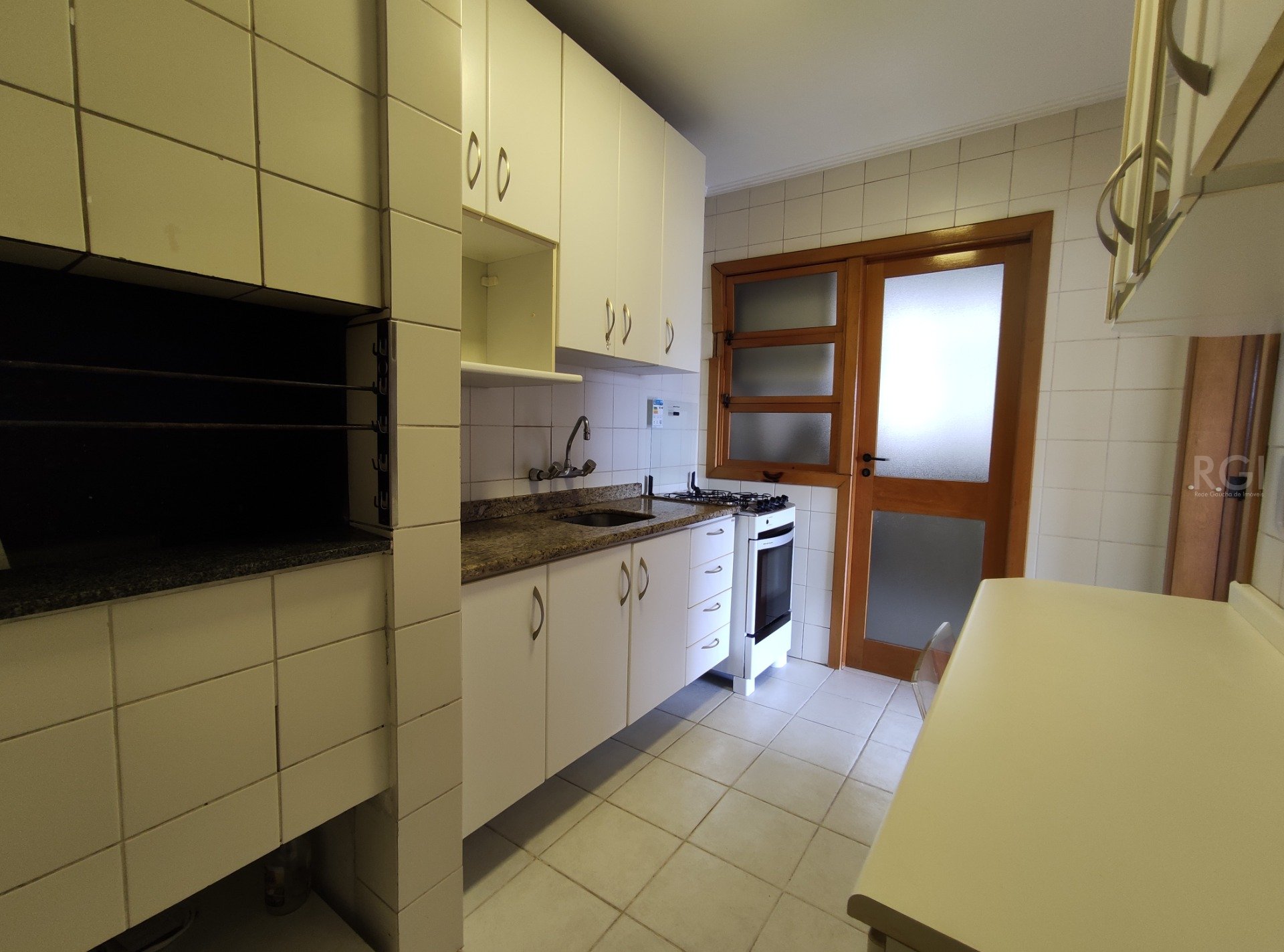 Apartamento à venda com 2 quartos, 67m² - Foto 14