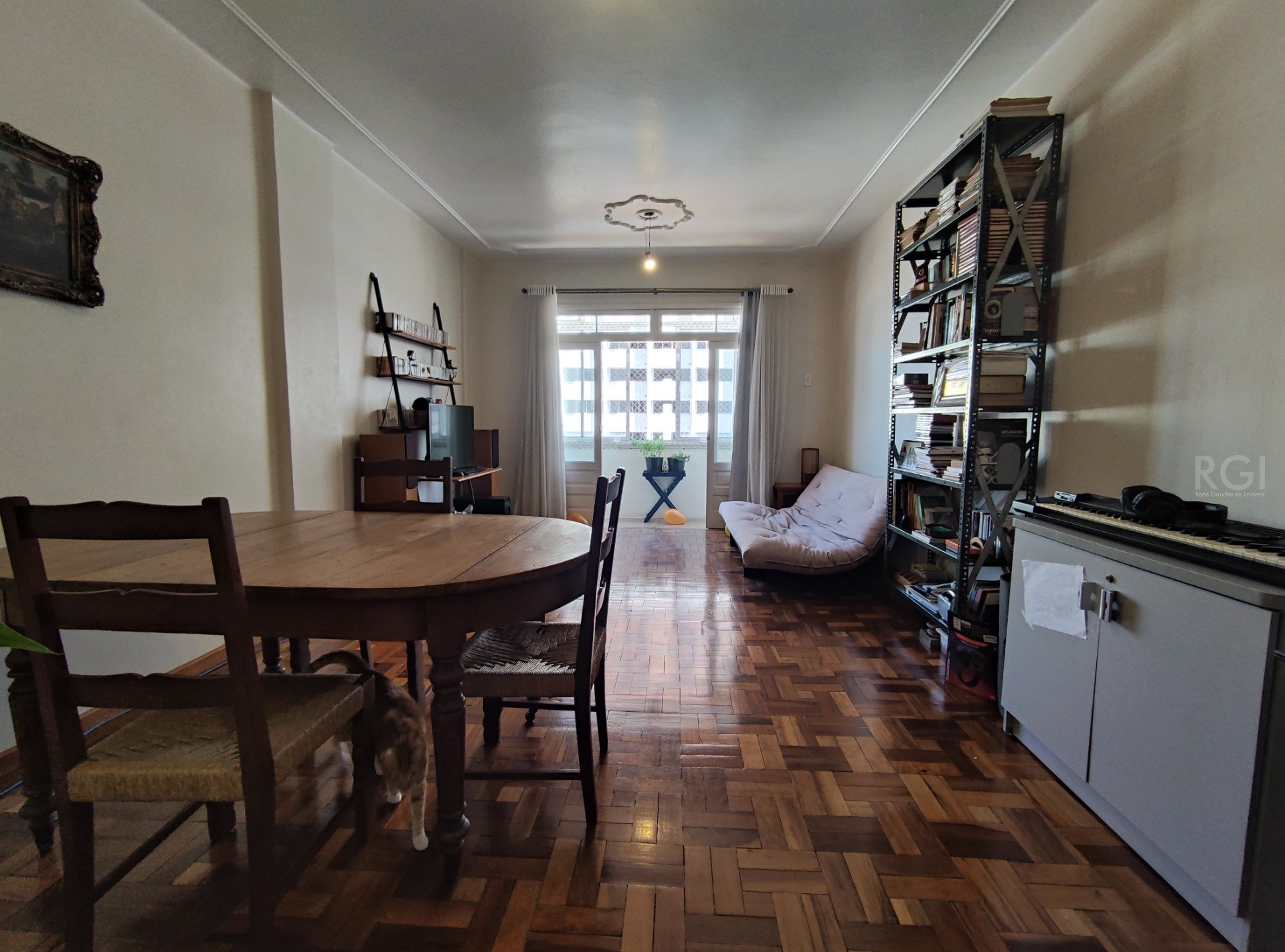 Apartamento à venda com 3 quartos, 110m² - Foto 1