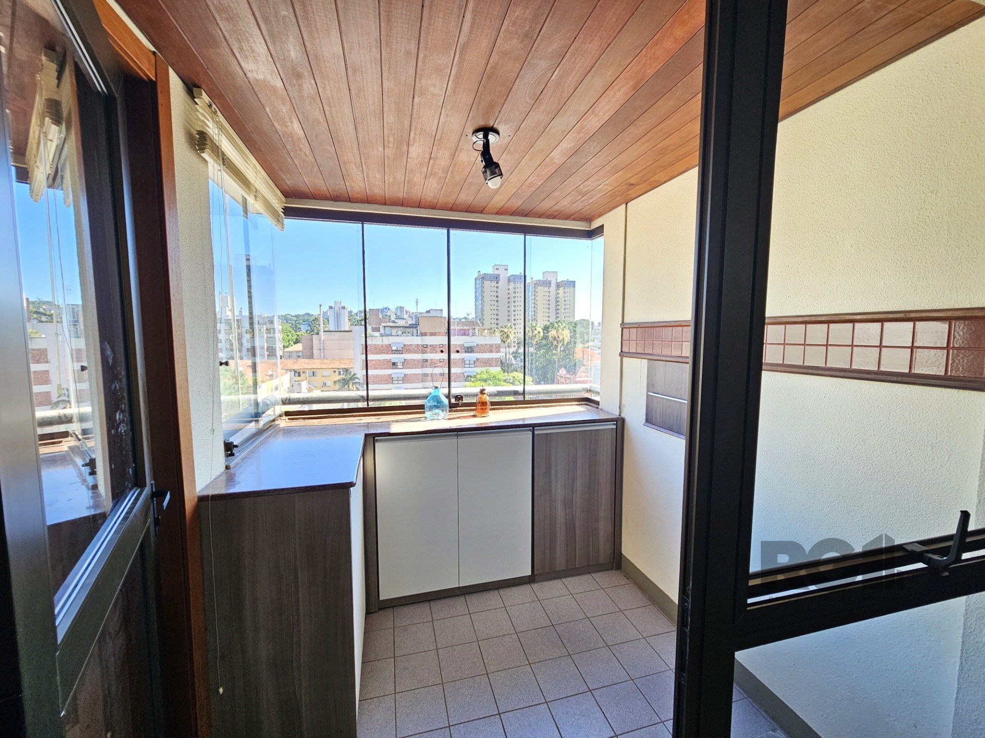 Apartamento à venda com 3 quartos, 93m² - Foto 5