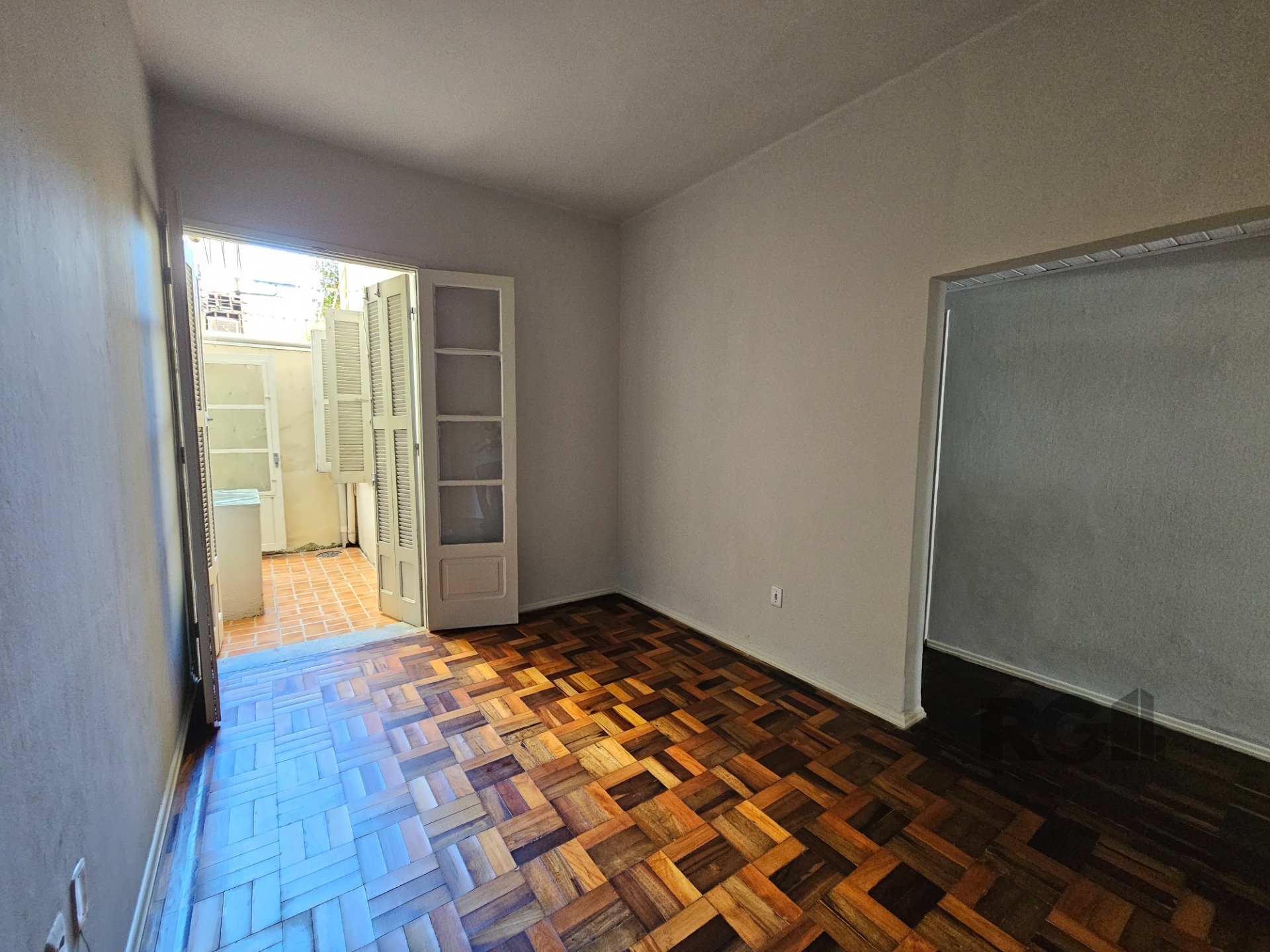 Apartamento à venda com 2 quartos, 71m² - Foto 1