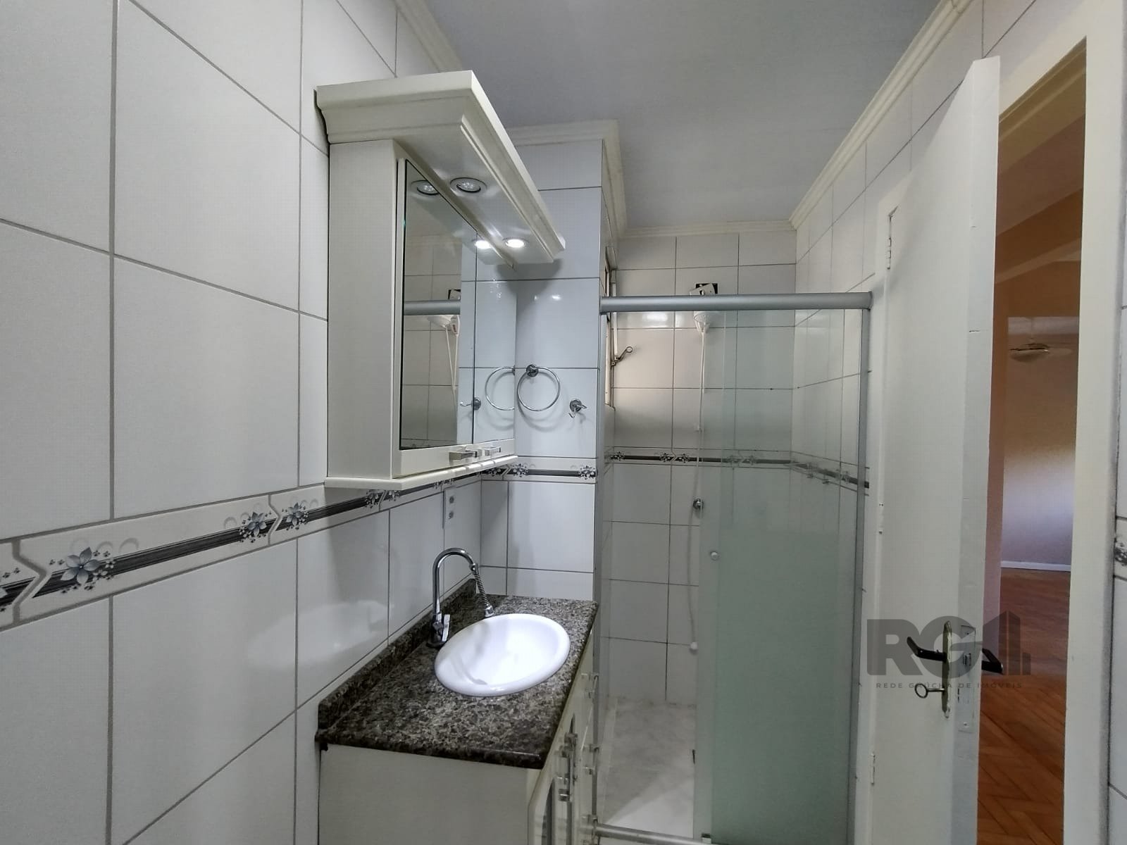 Apartamento à venda com 3 quartos, 77m², 1 suíte, Avenida Ipiranga no bairro Petrópolis em Porto Alegre