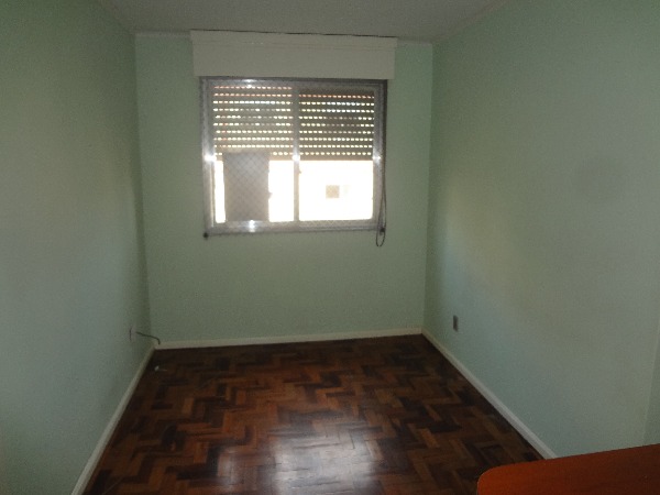 Apartamento com 48m², 2 dormitórios, 1 vaga no bairro Camaquã em Porto Alegre para Comprar