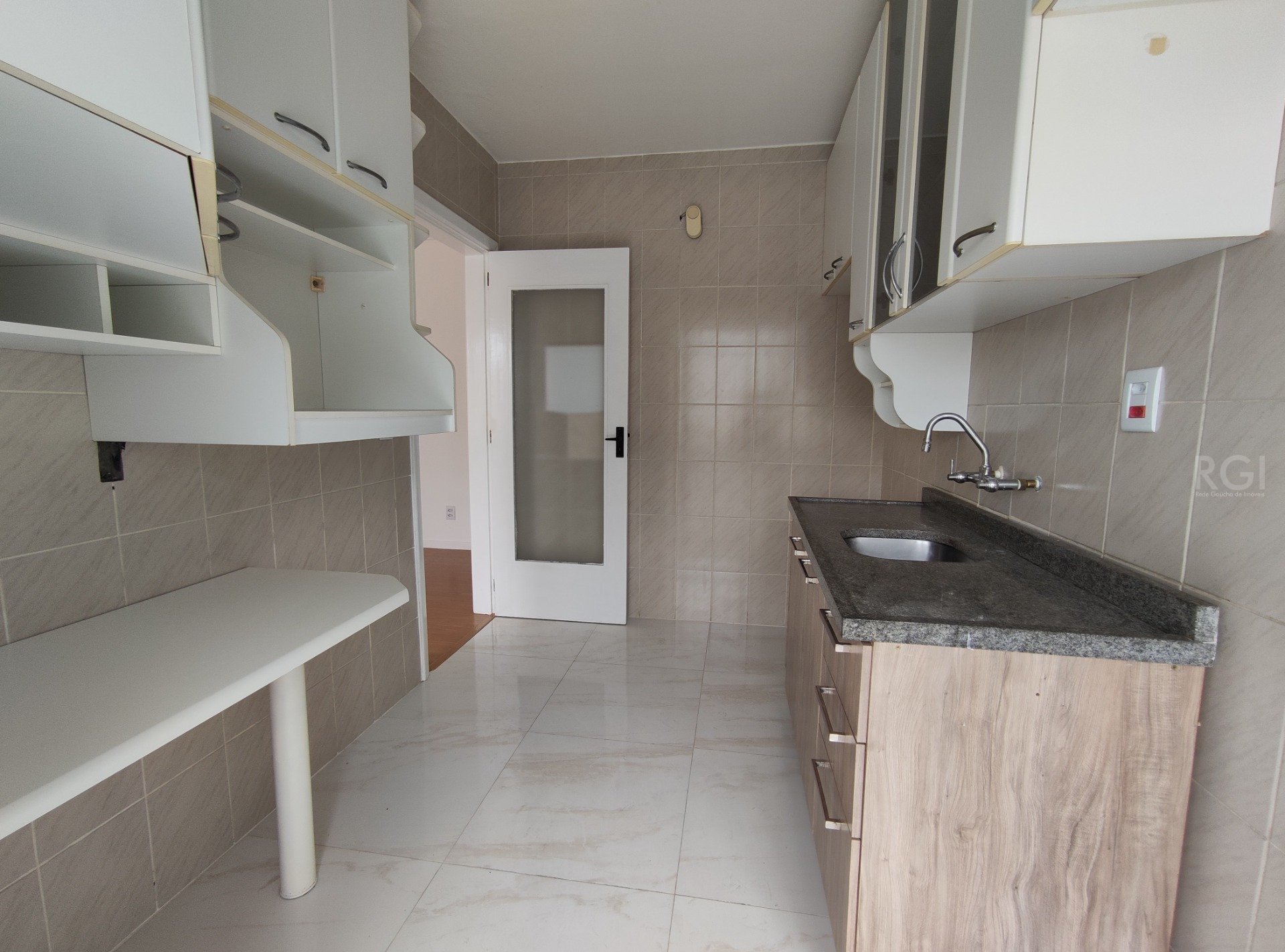 Apartamento à venda com 2 quartos, 69m² - Foto 6