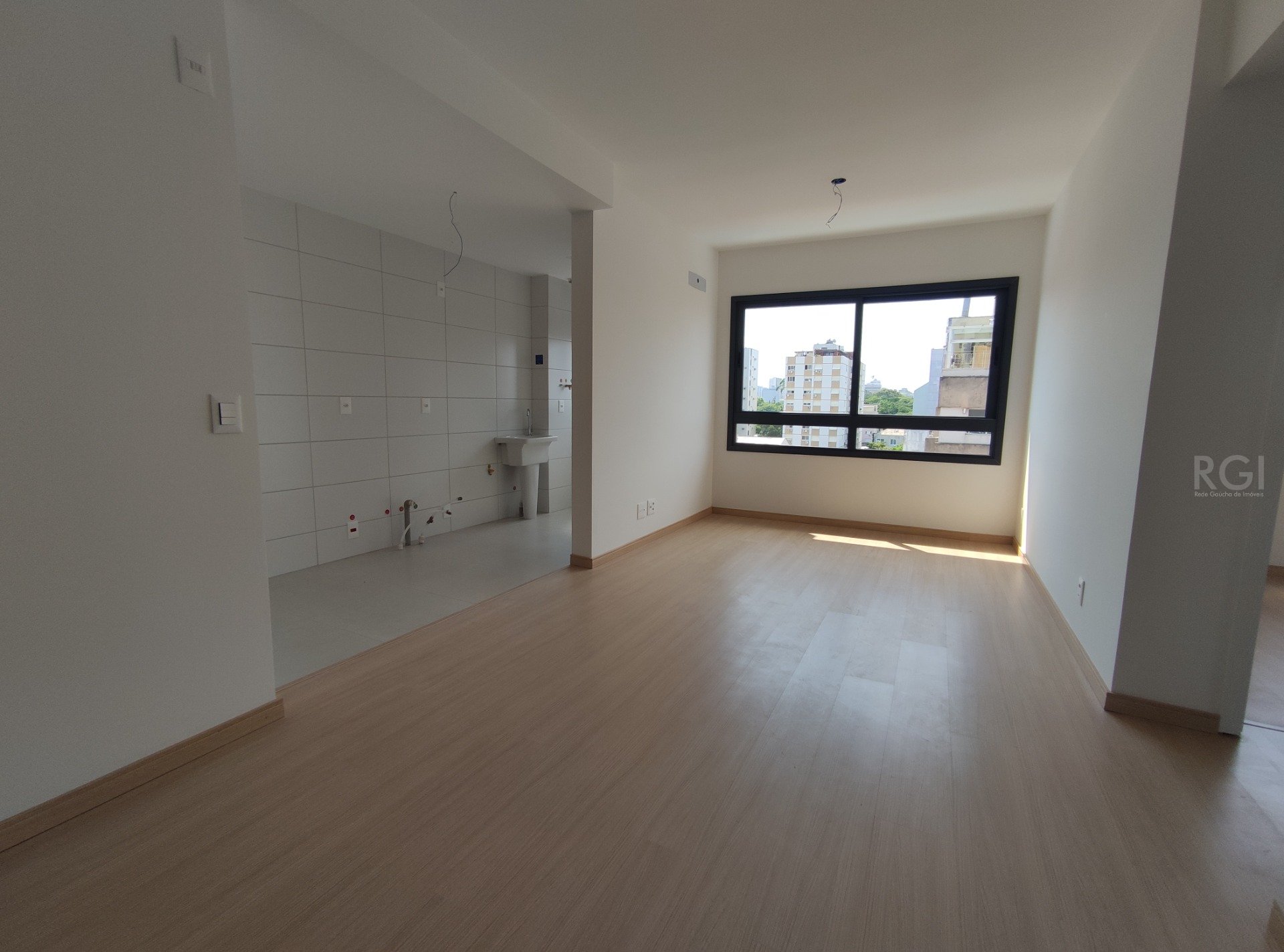 Apartamento à venda com 2 quartos, 65m² - Foto 3