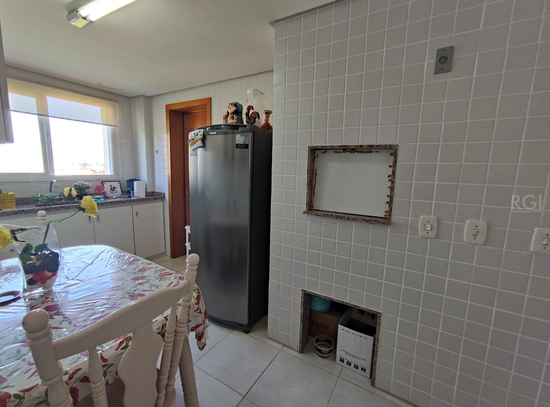 Apartamento à venda com 2 quartos, 76m² - Foto 5