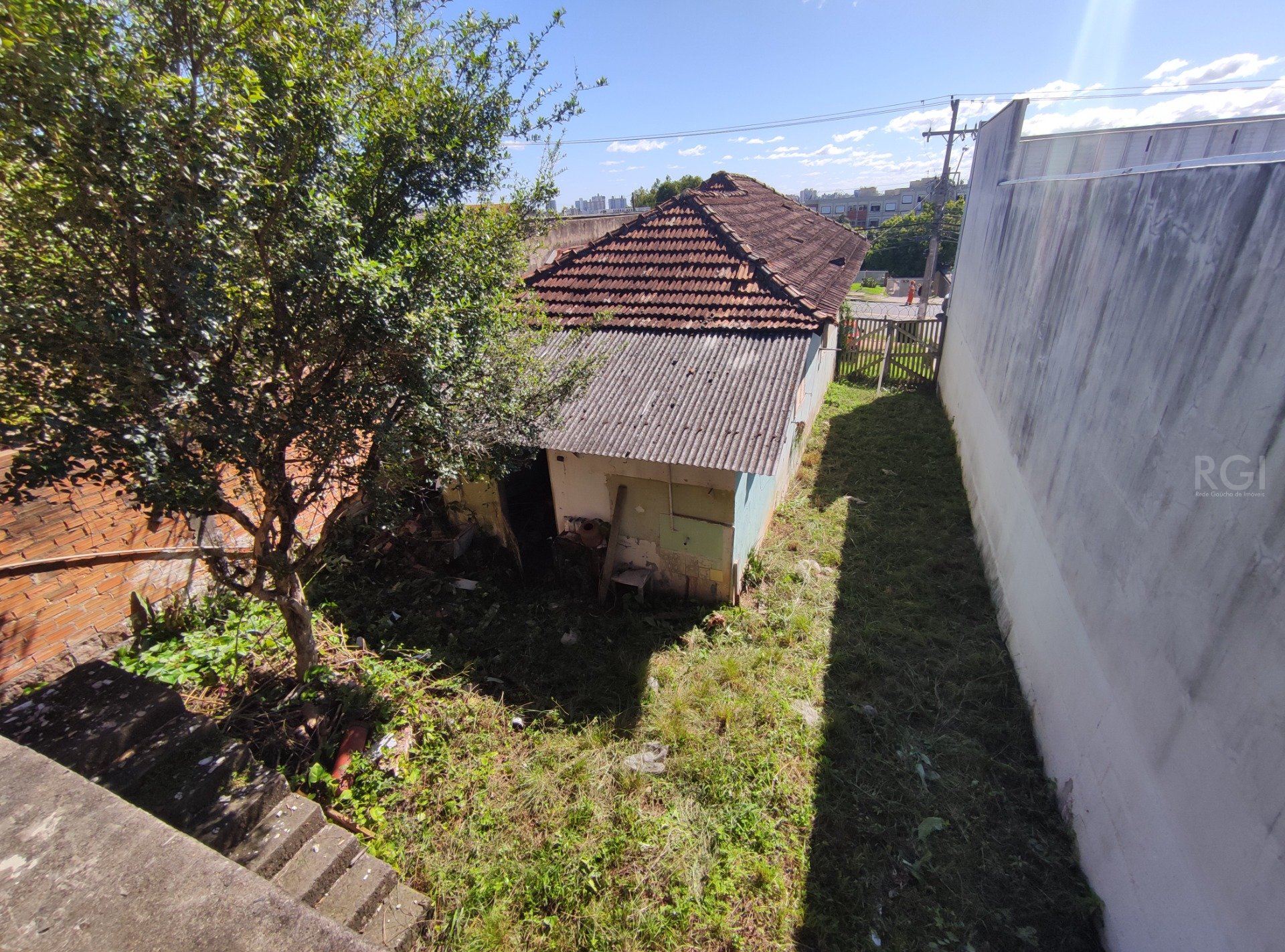 Terreno à venda, 338m² - Foto 1