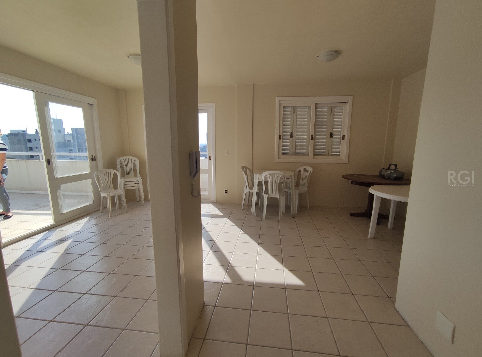 Apartamento à venda com 2 quartos, 79m² - Foto 17